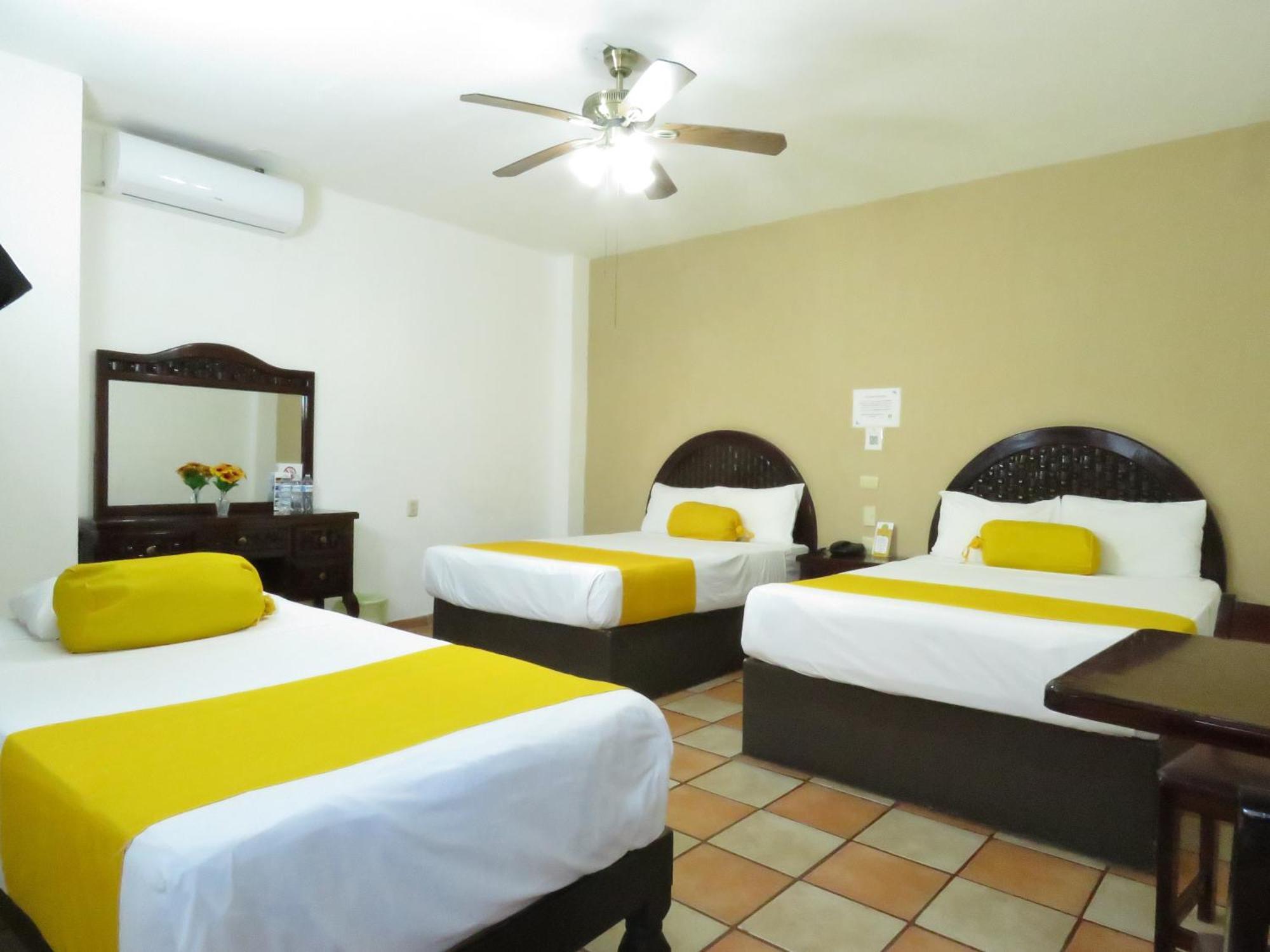 Hotel Los Girasoles テピク エクステリア 写真