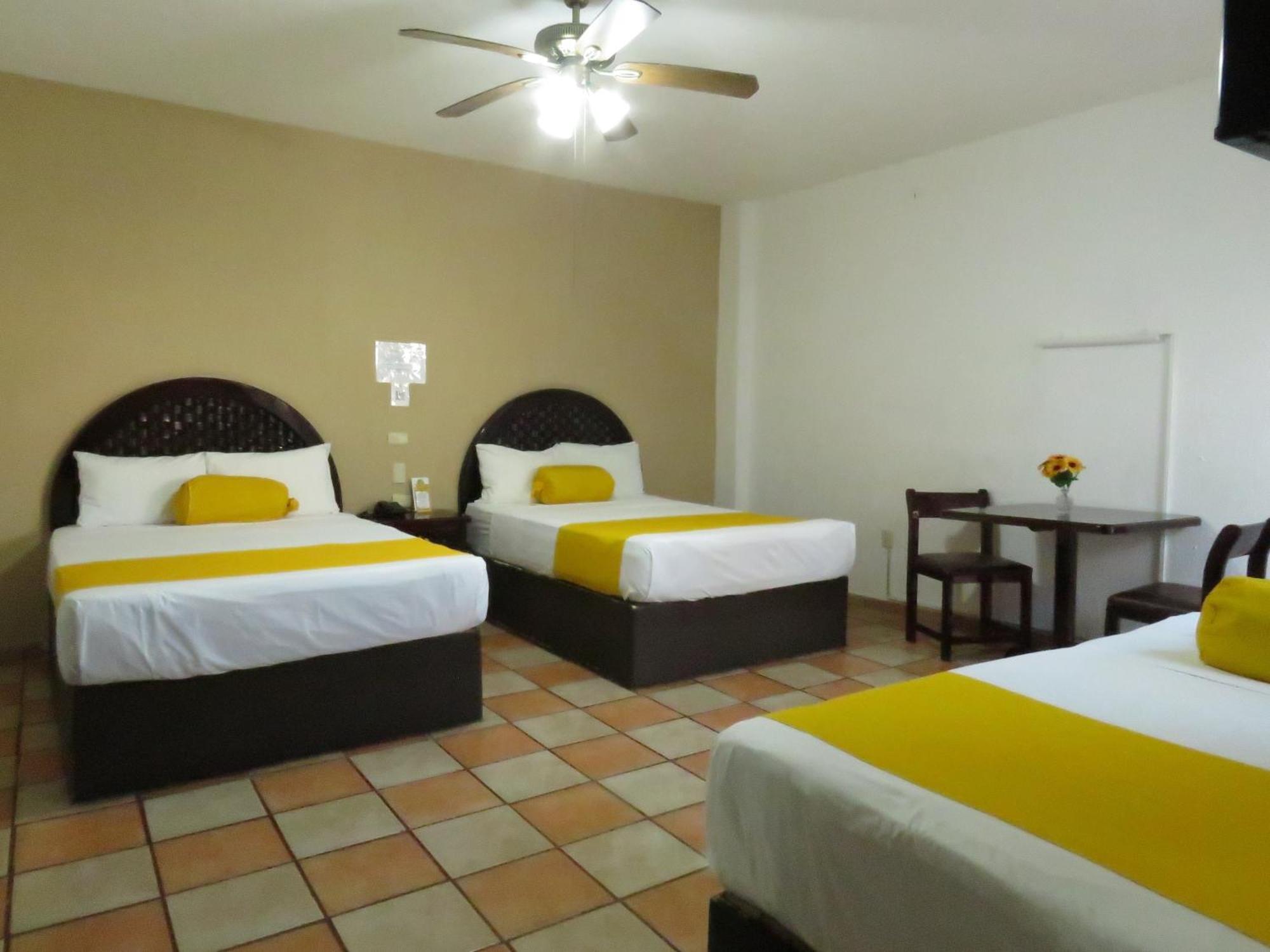 Hotel Los Girasoles テピク エクステリア 写真